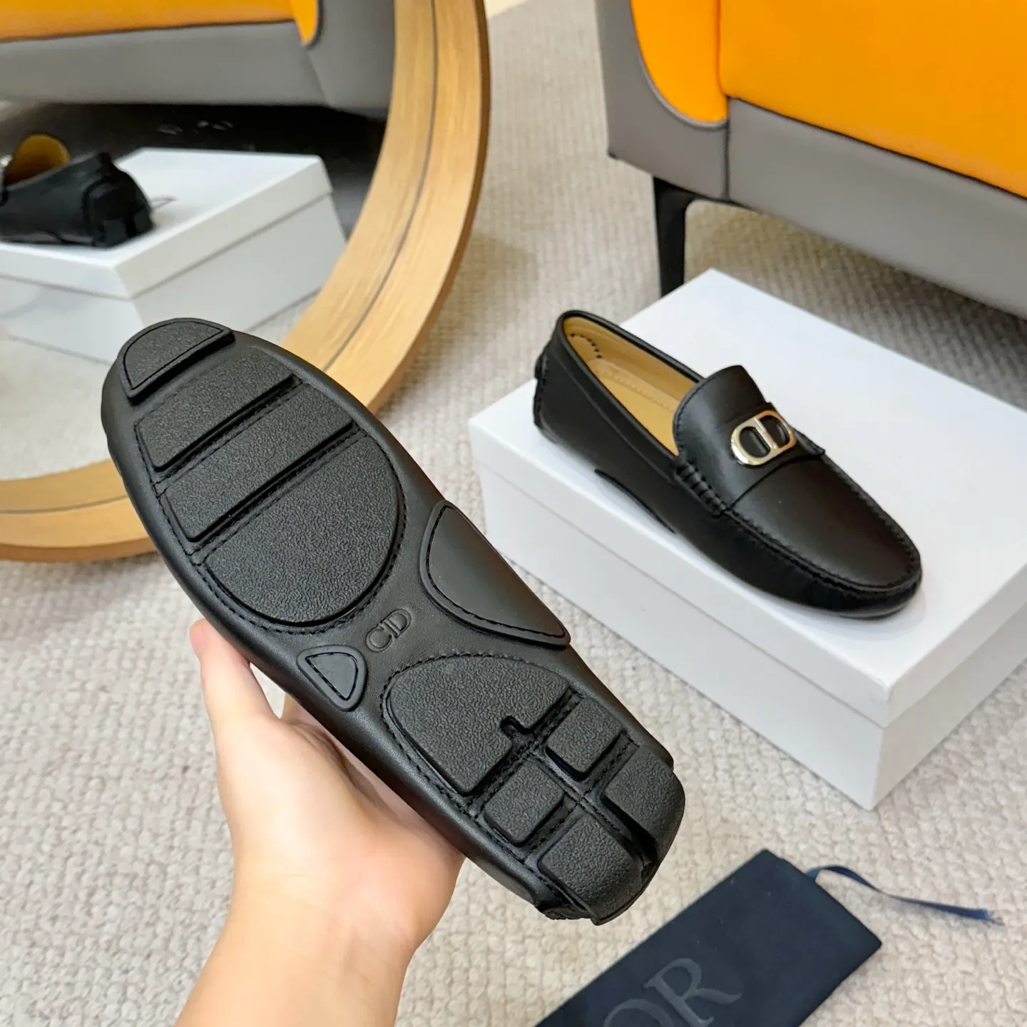 Men's clothing and shoes 💰420! (Yangli) Quality DIOR [Dior’s latest arrival] real auction hot-selling Doudou shoes 🔍DIOR) new Doudou shoes 👍Belgian designer Martin Margiela serves as Gucci shoe designer y full of charm, luxury style gentleman upper: imported cowhide, lining with spring sweat-absorbent first-layer sheepskin. Outsole Brand outsole, the last stitching on the bottom will never come off; equipped with classic Gucci exquisite hardware C D buckle💋The whole pair of shoes is fashionable and casual without losing high-end style; standard 38-46